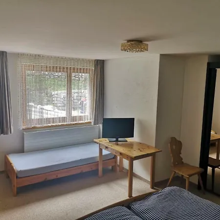 Plattas Hotel Cazis