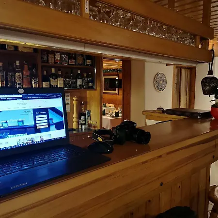 Hotel Plattas Cazis